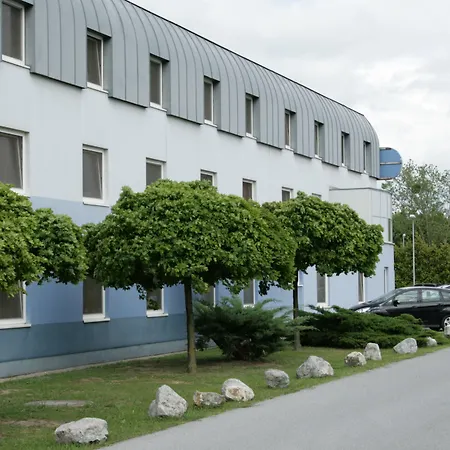 Lifehotel Vienna Airport-3